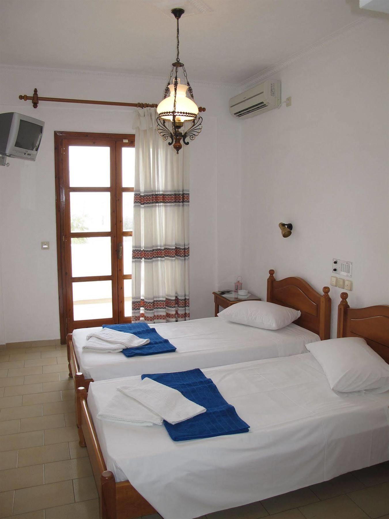 Santa Elena Hotel Kamári Eksteriør billede